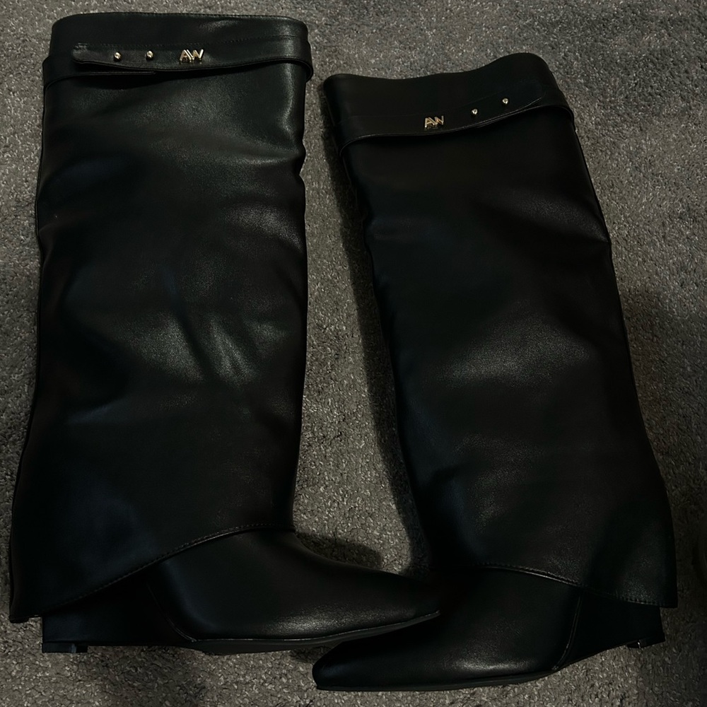 Azalea Wang boots.